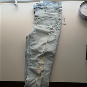 light washed perfect for ankle jeggings